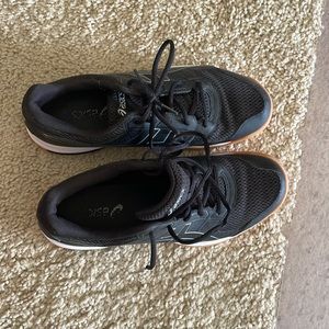 Size 10 Volleyball Shoes